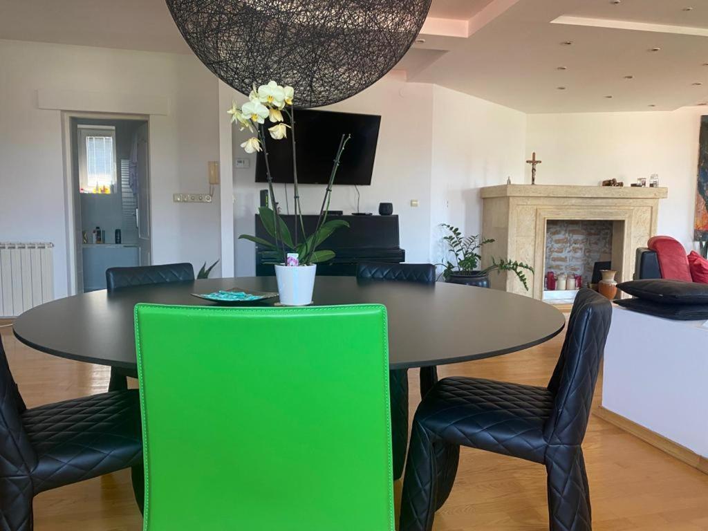 Modern City-Centre Penthouse With Spectacular Views / 135Sqm Zagreb Extérieur photo